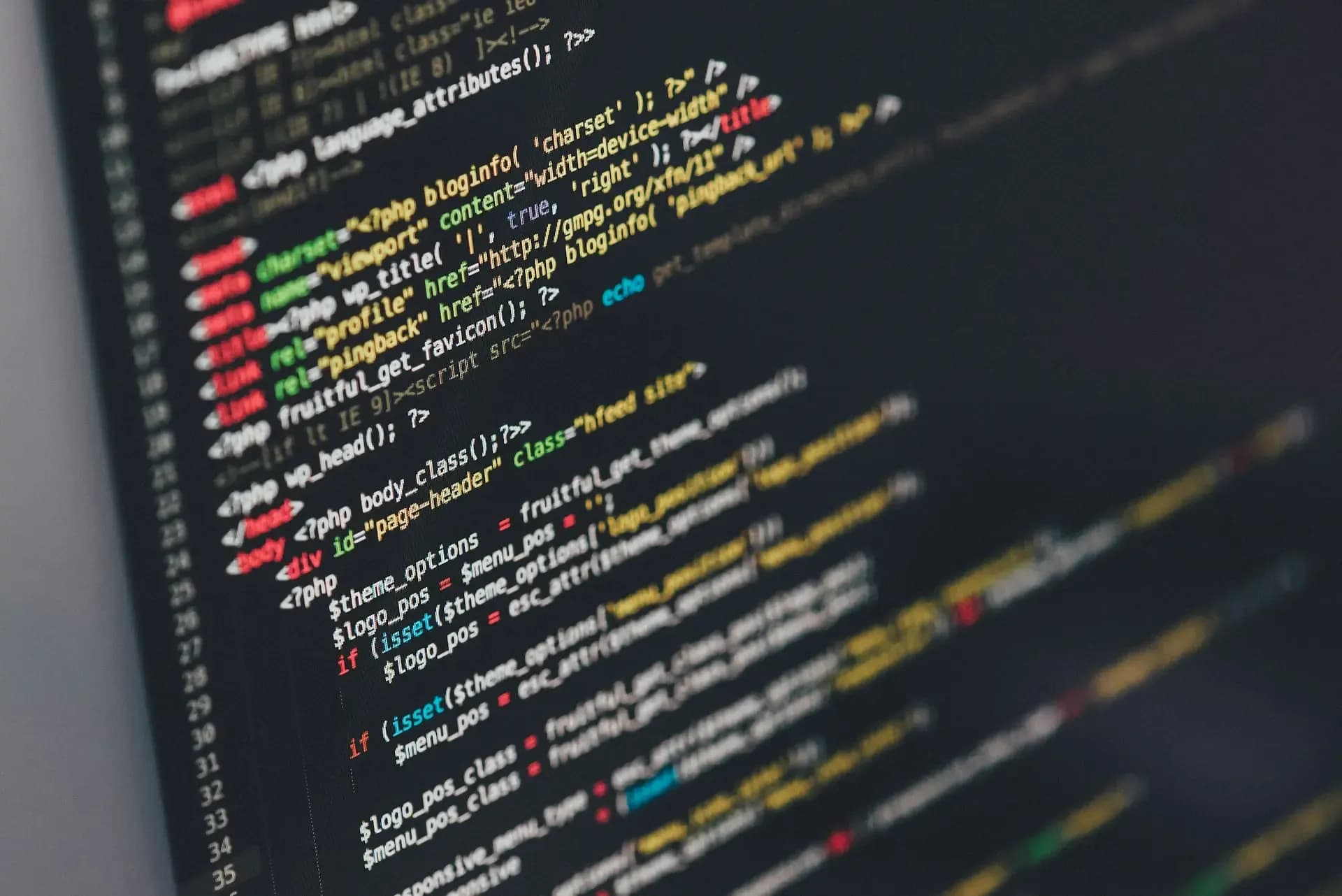 Bài Blog ‘Odoo Python là gì_ Khám phá sức mạnh của Python trong nền tảng Odoo’ cover image